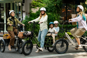 How E-Bikes Make Everyday Shopping and City Life Easier for Mothers